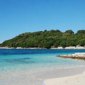 Vila Summer , Ксамил Албания